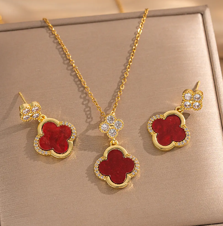 Zircon Clover Necklace & Earring Set – Stainless Steel Jewelry Set | Lucky Flower Pendant with Sparkling Crystals
