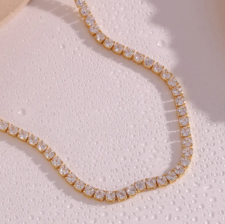 Square Crystal Zircon Necklace – 18K Gold Plated Stainless Steel | Elegant Women’s Pendant Necklace