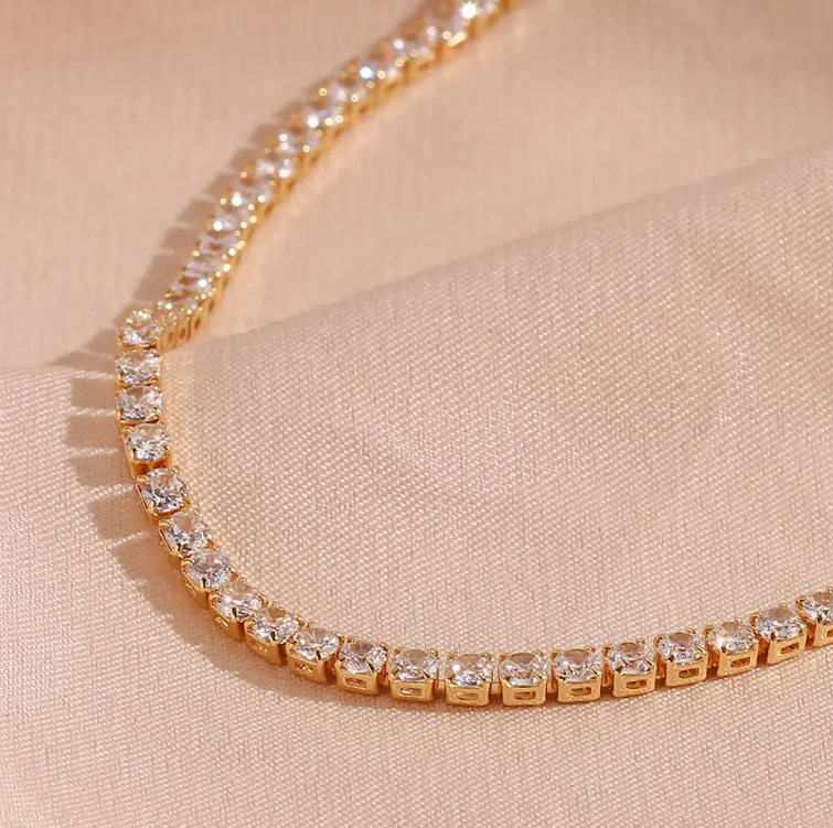 Square Crystal Zircon Necklace – 18K Gold Plated Stainless Steel | Elegant Women’s Pendant Necklace